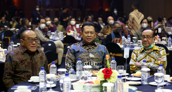 Sejumlah Menteri dan Pejabat Negara Hadiri Penghargaan Achmad Bakrie 2022 - JPNN.com